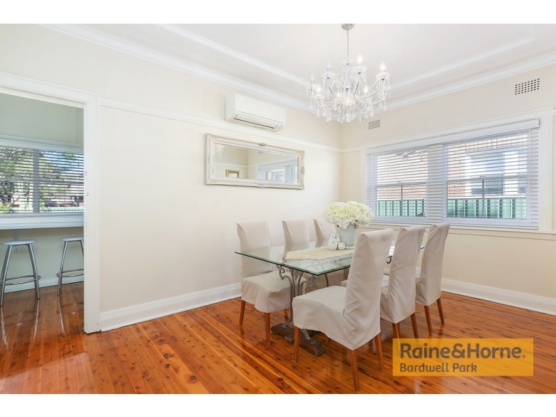 118 Caroline Street, Kingsgrove NSW 2208