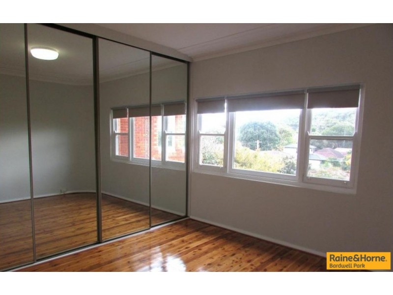9 Torrens Street, Blakehurst NSW 2221