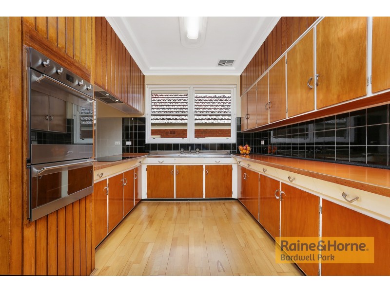 10 May Street, Bardwell Park NSW 2207