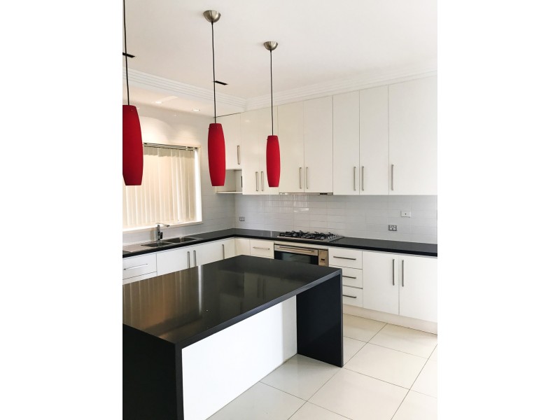 19 Fairview Avenue, Roselands NSW 2196