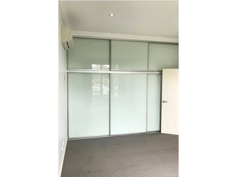 19 Fairview Avenue, Roselands NSW 2196