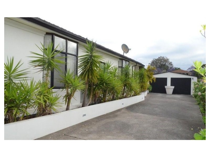 19 Fairview Avenue, Roselands NSW 2196