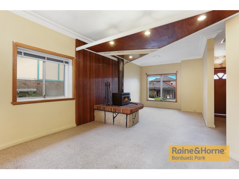 4 Bardwell Road, Bardwell Valley NSW 2207