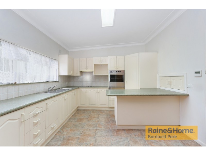 4 Bardwell Road, Bardwell Valley NSW 2207