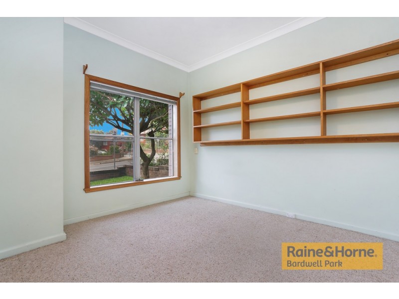 4 Bardwell Road, Bardwell Valley NSW 2207