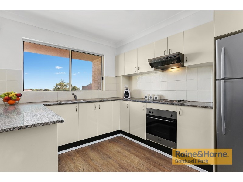 14/1 Hillview Street, Roselands NSW 2196