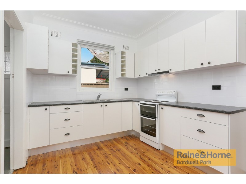 85 Shaw Street, Kingsgrove NSW 2208