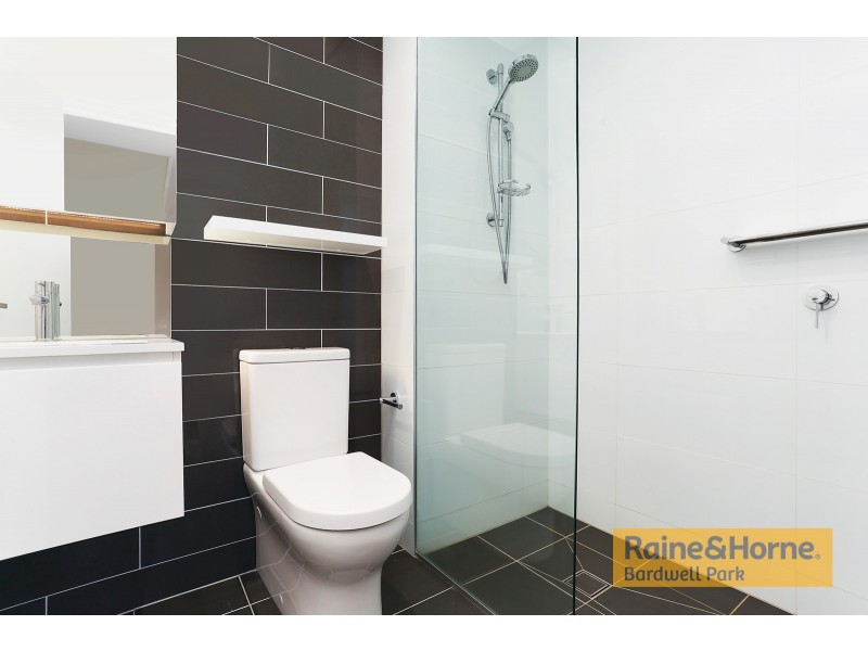 910/20 Chisholm Street, Wolli Creek NSW 2205