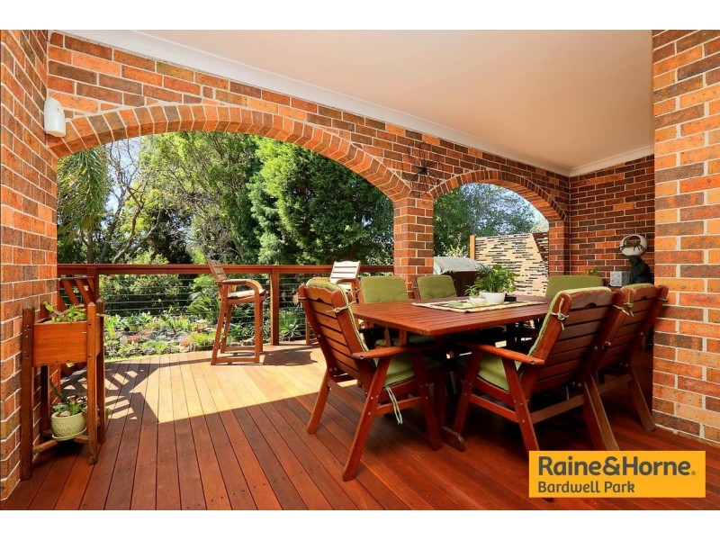 6 Usher Crescent, Sefton NSW 2162