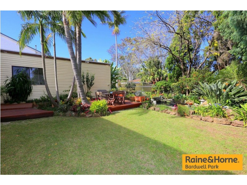6 Usher Crescent, Sefton NSW 2162