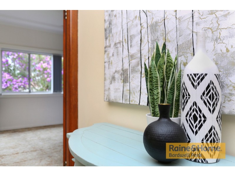 113 Ludgate Street, Roselands NSW 2196