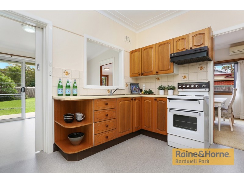 113 Ludgate Street, Roselands NSW 2196