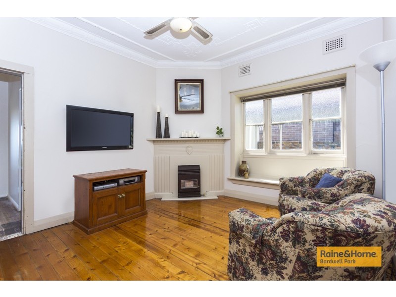 61 Lorraine Avenue, Bardwell Valley NSW 2207