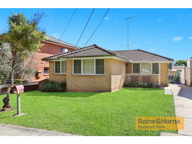 54 Rex Road, Georges Hall NSW 2198