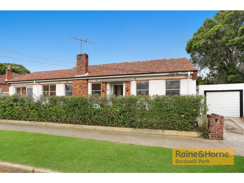 85 Shaw Street, Kingsgrove NSW 2208