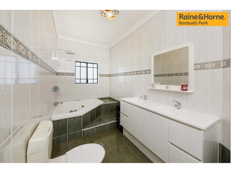 6/88 Connemarra Street, Bexley NSW 2207