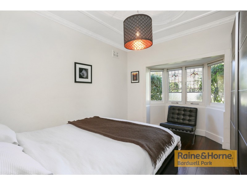 39 Waterside Crescent, Earlwood NSW 2206