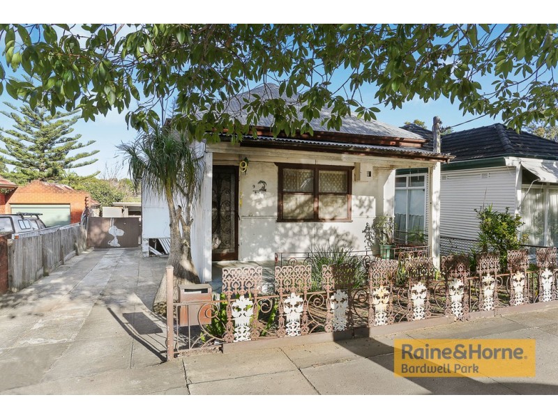 9 Lloyd Street, Bexley NSW 2207