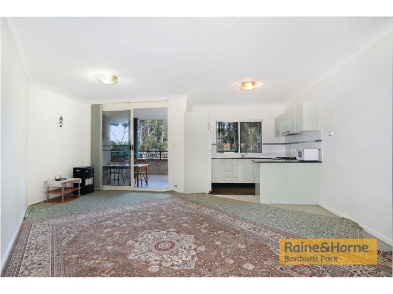 18/71-77 O’Neil Street, Guildford NSW 2161