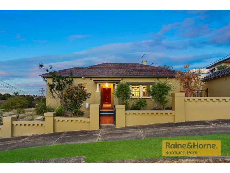 1 Trewilga Avenue, Earlwood NSW 2206