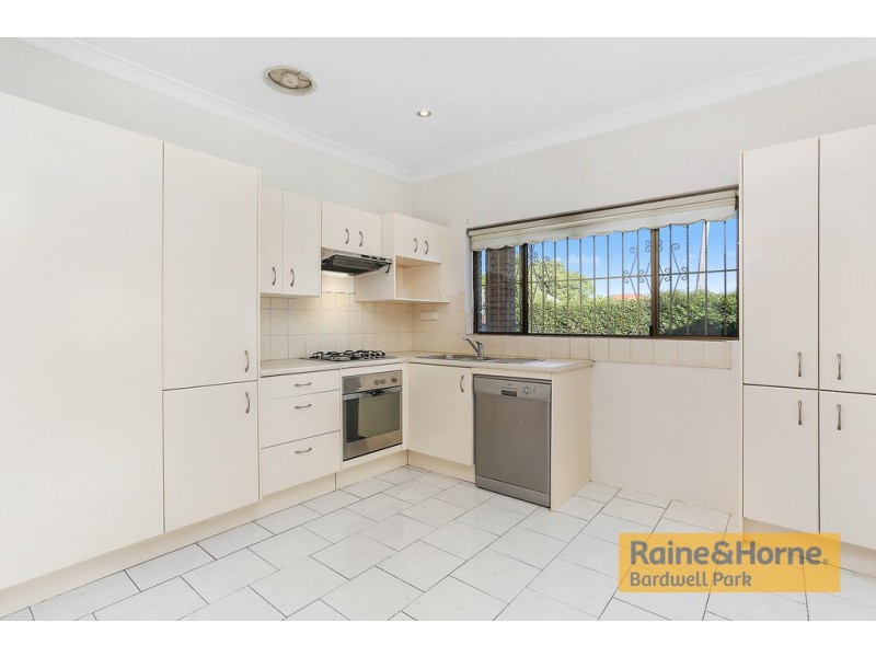 1 Hilltop Street, Kingsgrove NSW 2208