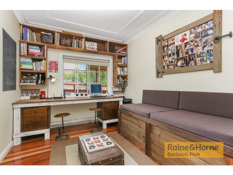 118 Moorefields Road, Kingsgrove NSW 2208