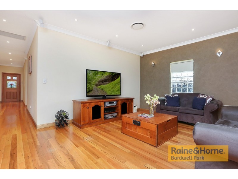 11 Caroline Street, Earlwood NSW 2206