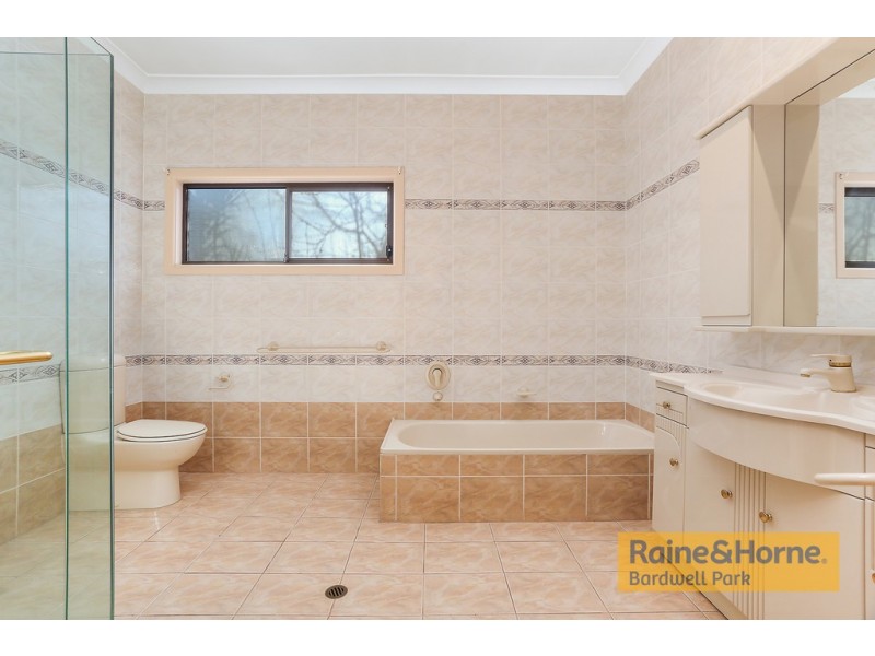 9 Kent Avenue, Roselands NSW 2196