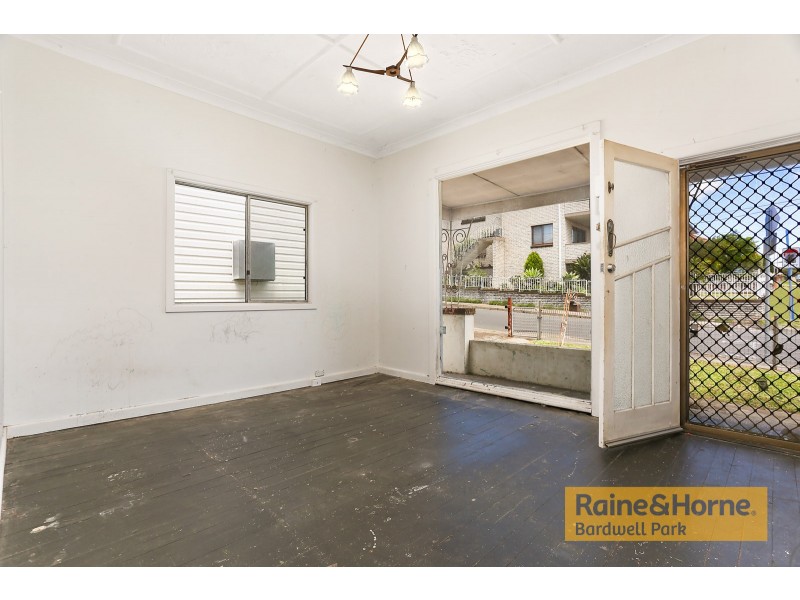 27 Caroline Street, Earlwood NSW 2206