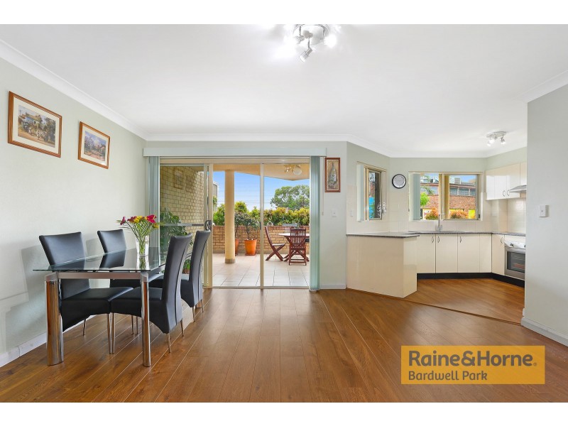 2/1 Hillview Street, Roselands NSW 2196