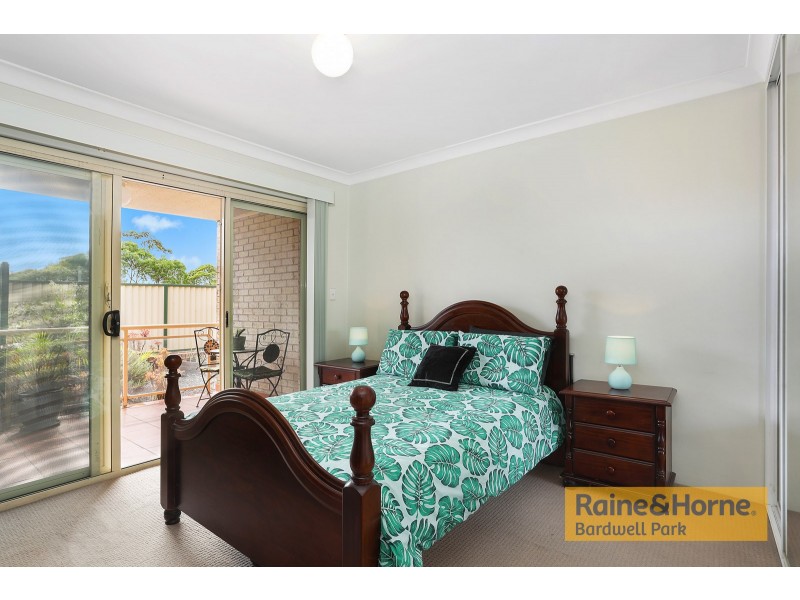 2/1 Hillview Street, Roselands NSW 2196