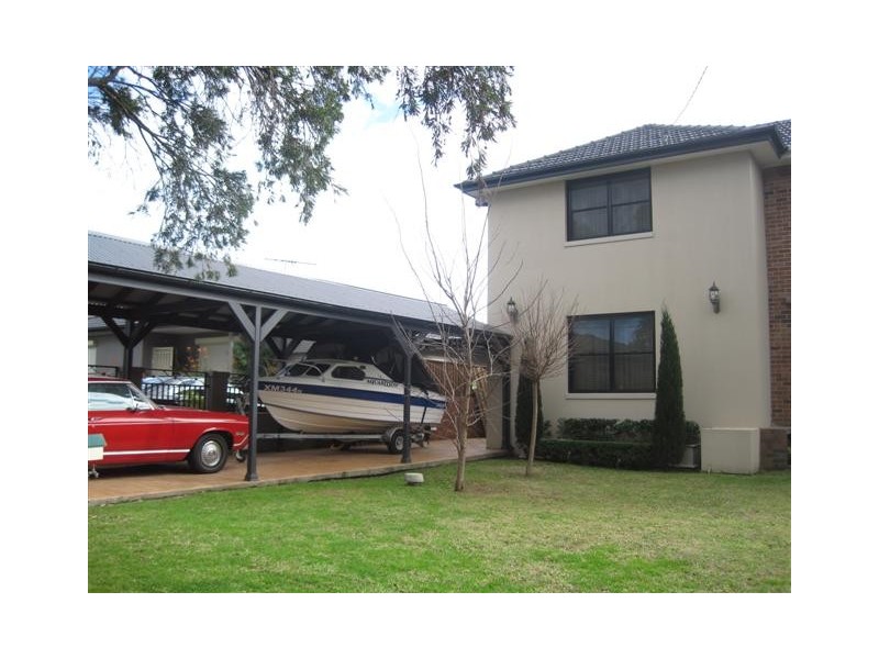 13A Junee Cres, Kingsgrove NSW 2208