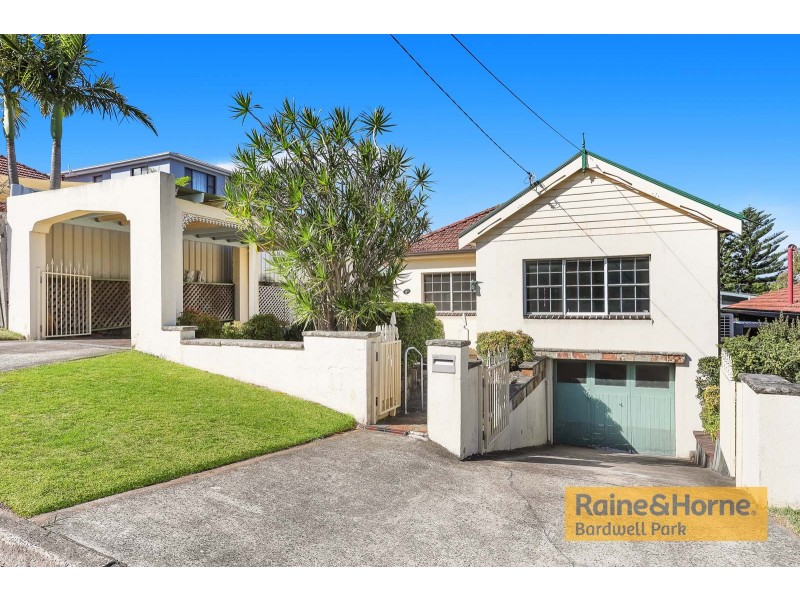 30 Hutchinson Street, Bardwell Park NSW 2207