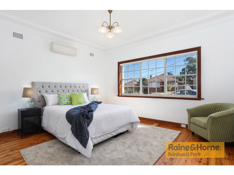 30 Hutchinson Street, Bardwell Park NSW 2207