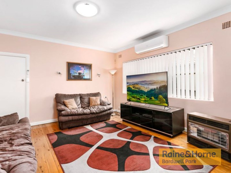 62 Staples Street, Kingsgrove NSW 2208