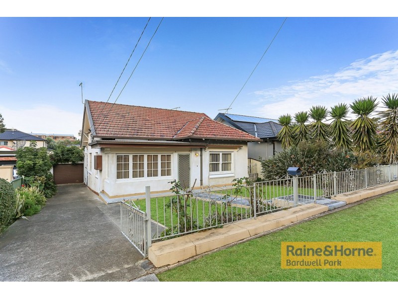 6 Roy Street, Kingsgrove NSW 2208