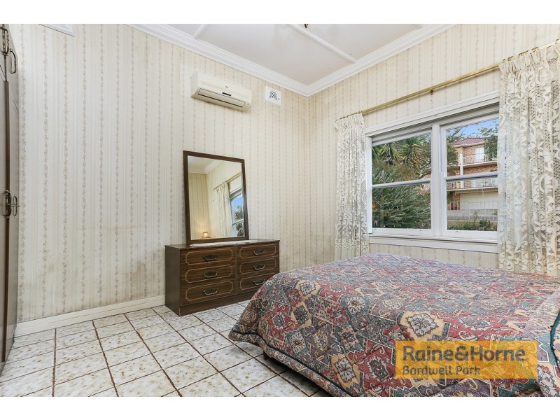 6 Roy Street, Kingsgrove NSW 2208