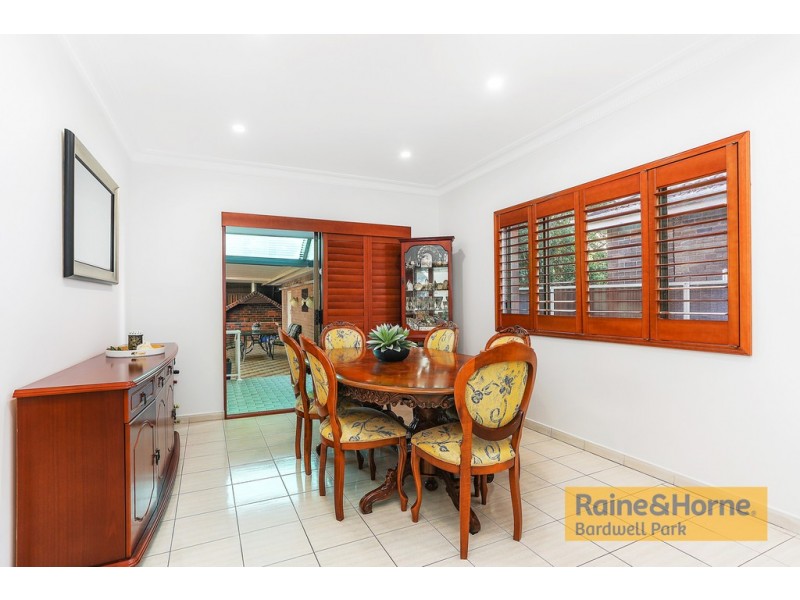 35 Glenview Avenue, Earlwood NSW 2206