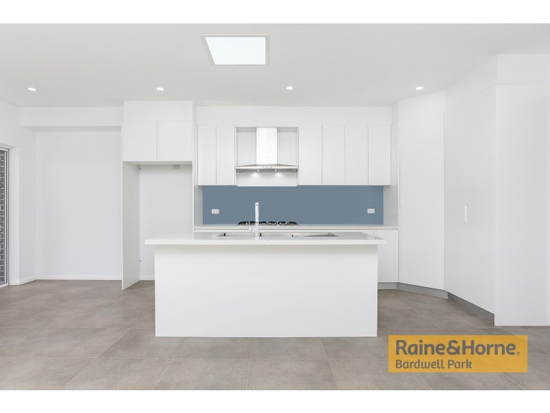 20B Ferrier Parade, Clemton Park NSW 2206