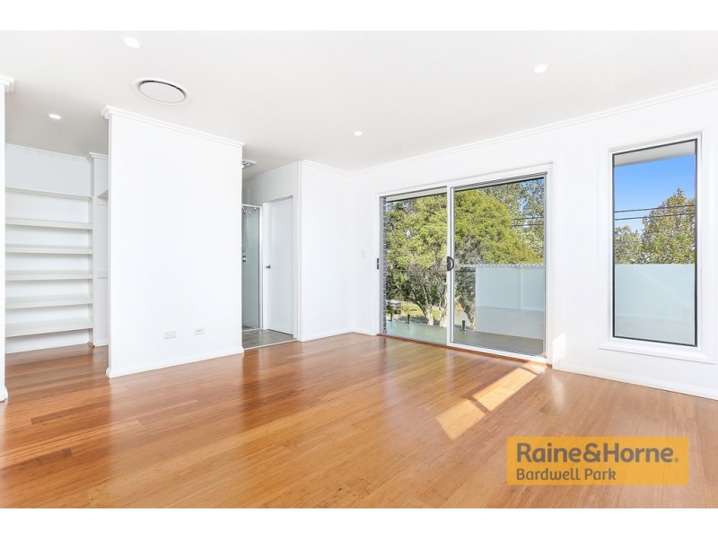 20B Ferrier Parade, Clemton Park NSW 2206