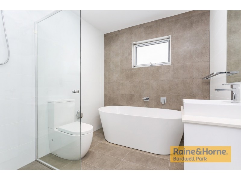 20B Ferrier Parade, Clemton Park NSW 2206