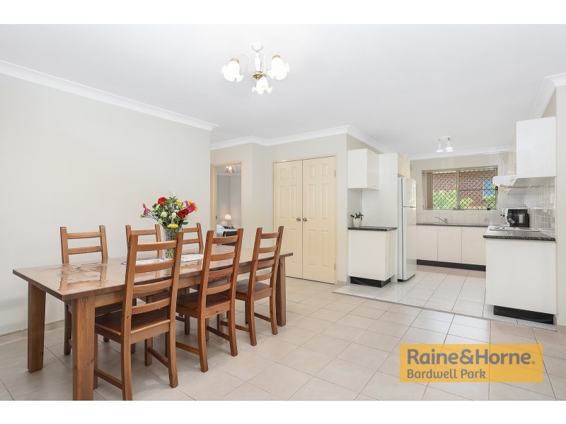 2/34-38 Graham Road, Narwee NSW 2209