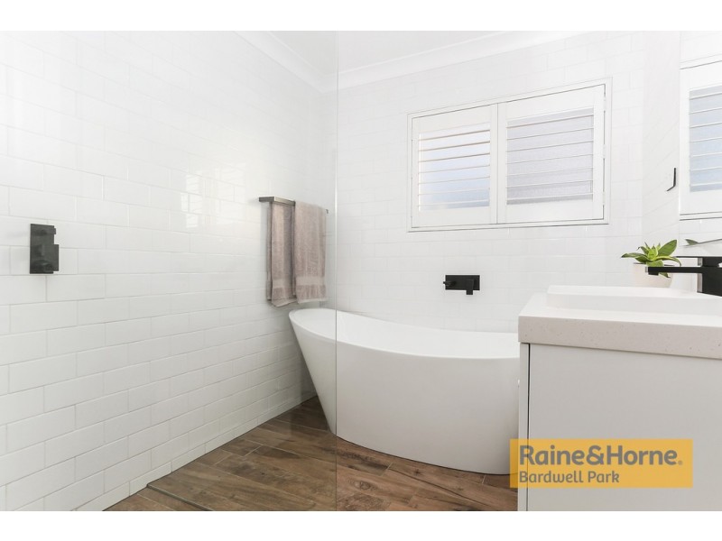 26/1 Hillview Street, Roselands NSW 2196