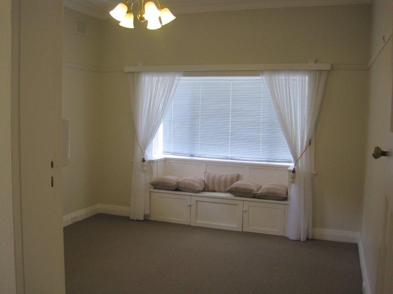 9 Fleet Avenue, Earlwood NSW 2206