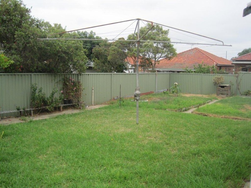 9 Fleet Avenue, Earlwood NSW 2206