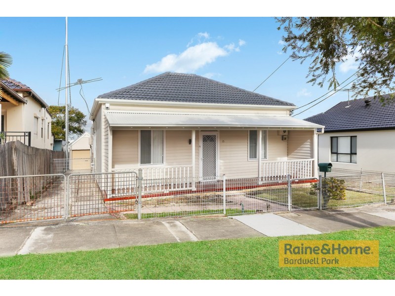 15 Tantallon Avenue, Arncliffe NSW 2205