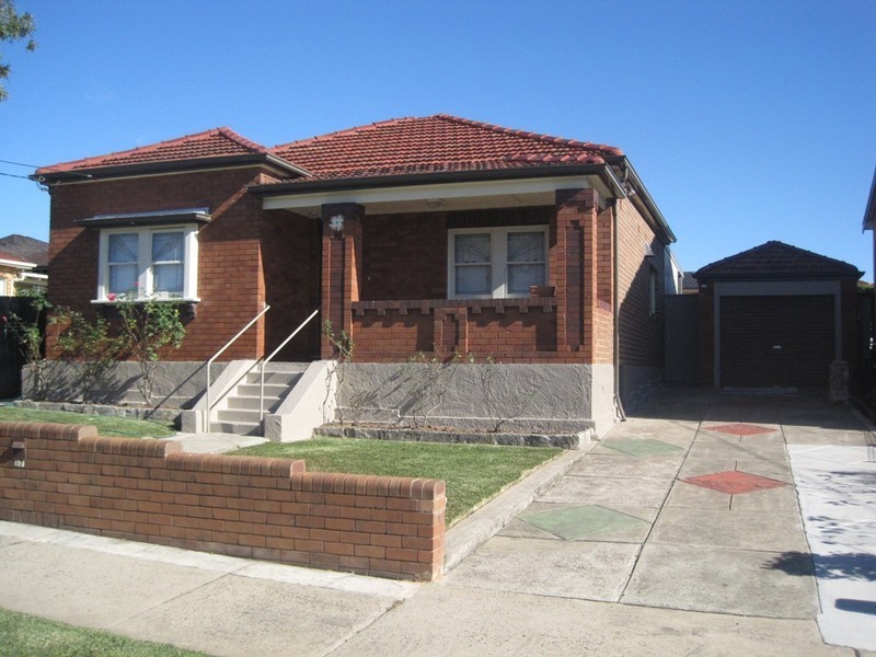 37 Panorama Road, Kingsgrove NSW 2208