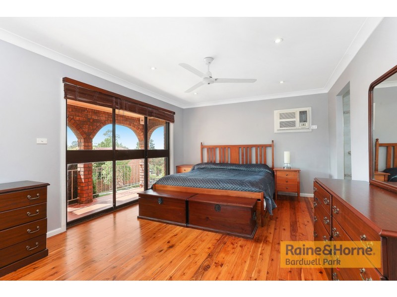 6 Maramba Close, Kingsgrove NSW 2208