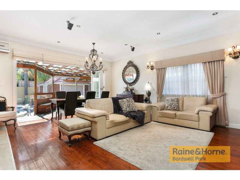 22 Moreton Avenue, Kingsgrove NSW 2208