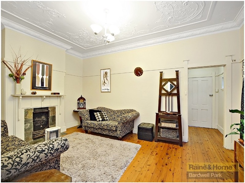 50 Hamilton Avenue, Earlwood NSW 2206